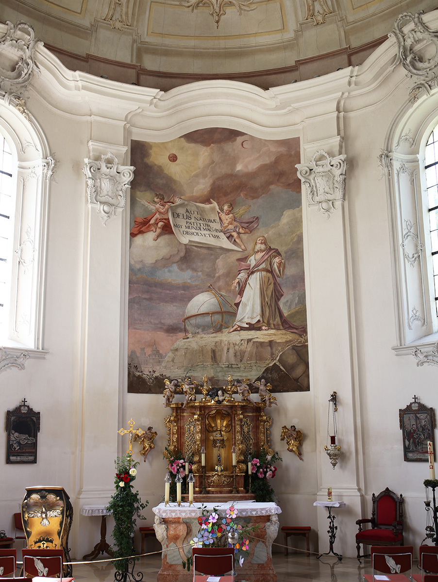 Altar und Altarfresko der Portenkapelle