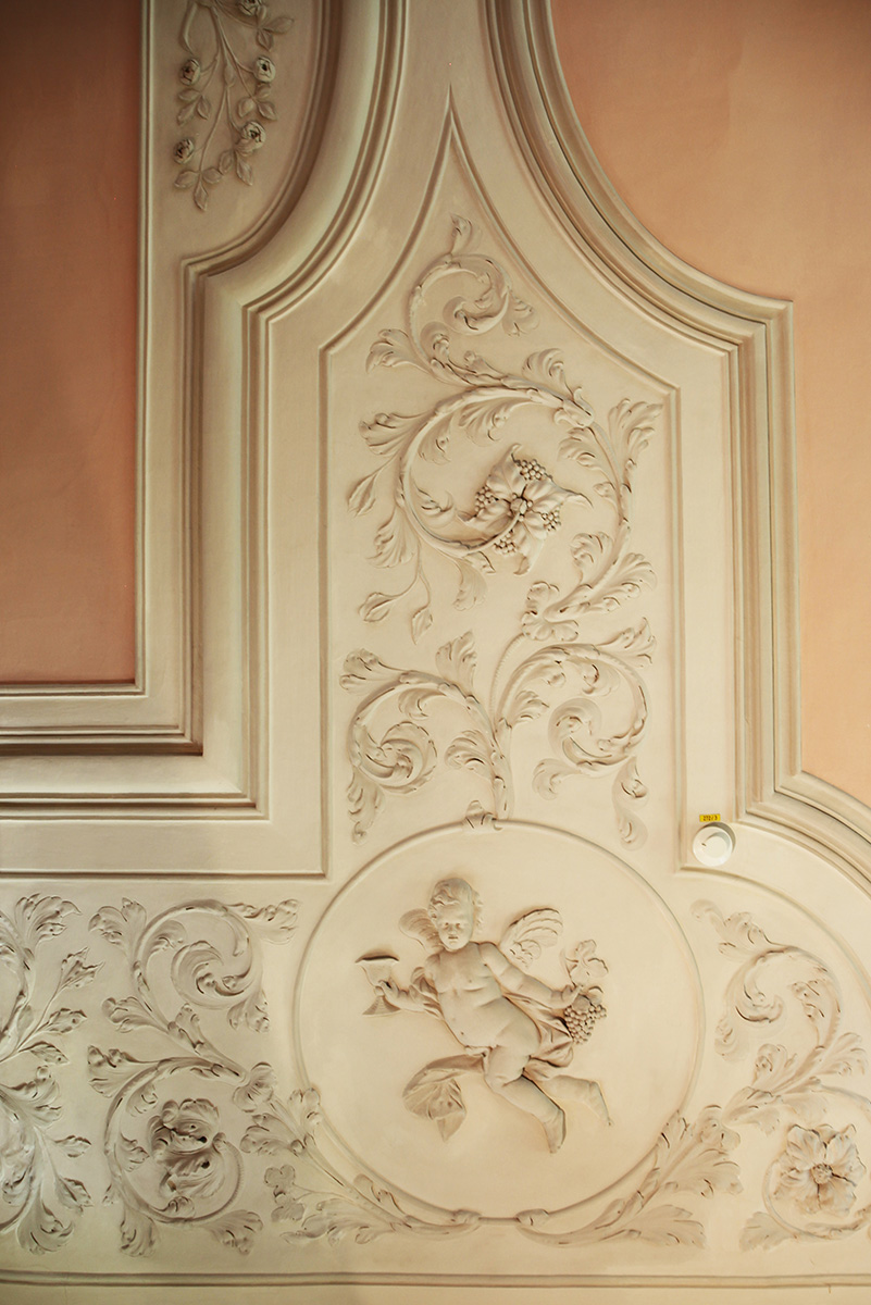 Detail der Stuckdecke des Rekreationssaals